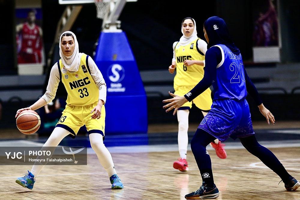 عکسهای لیگ برتر بسکتبال بانوان ستاد ملی گاز استقلال
