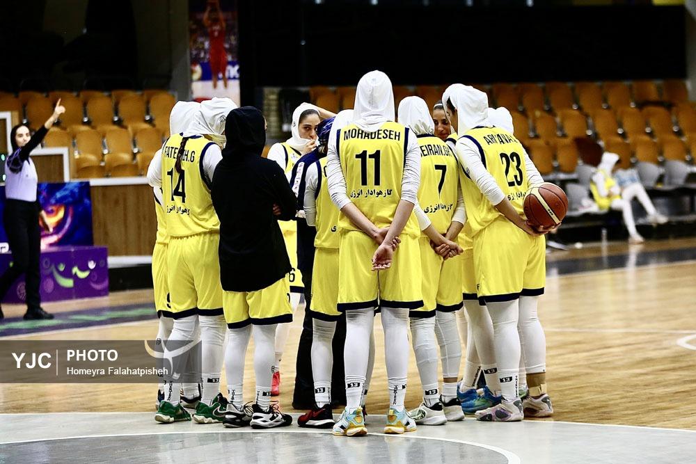  عکسهای لیگ برتر بسکتبال بانوان ستاد ملی گاز استقلال
